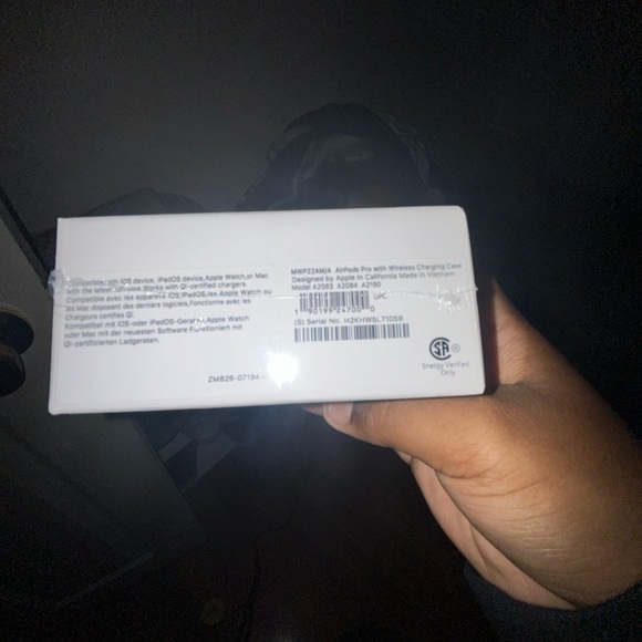 Wireless White Earbuds